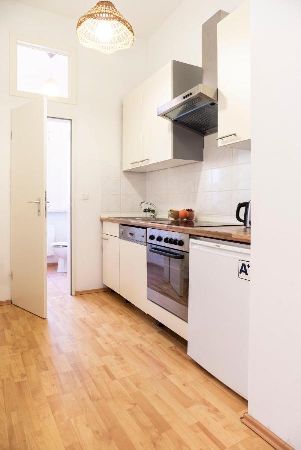 Cosy 2 Bedroom Apartment For 8 In Berlin Neukolln Exteriör bild